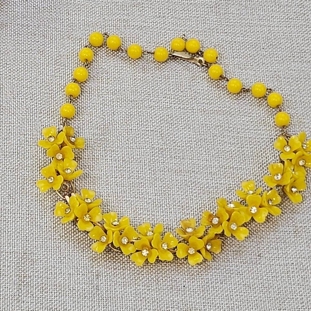 1950s Leru Floral Choker Necklace Yellow Enamel Rhinestone Vintage 16.5inz